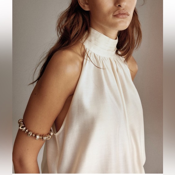 H&M ivory cream draped flowy halter neck top - Picture 3 of 7